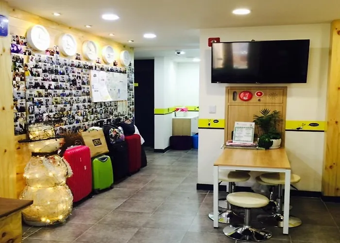 Gasthof 24 Myeongdong Avenue 3*