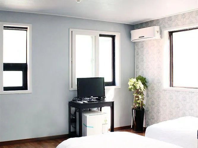 24 Myeongdong Avenue Gasthof 3*