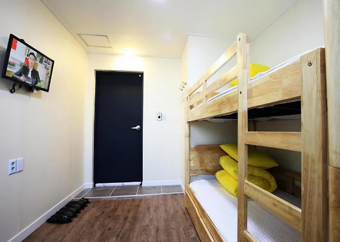 24 Myeongdong Avenue 3* Seoul
